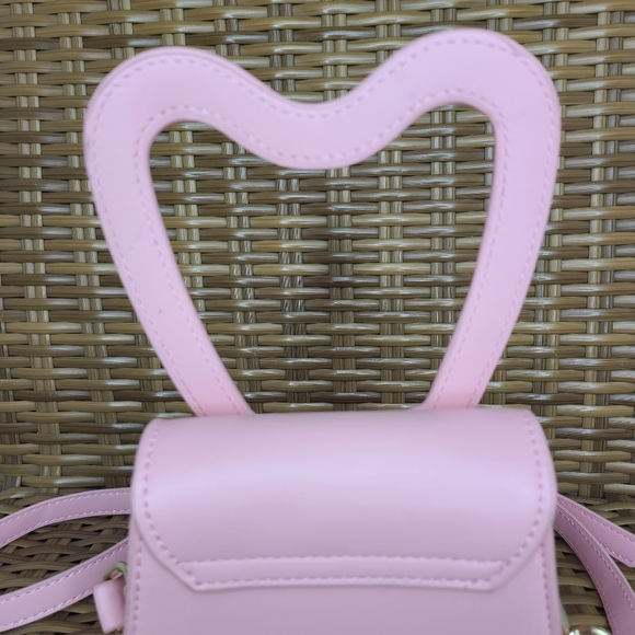 Truly X Barbie Limited Edition Pink Mini Bag Heart Shaped Handle & Crossbody - Picture 5 of 16